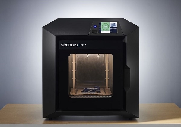 ▲스트라타시스가 초보자도 사용할 수 있는 산업용 3D프린터 '스트라타시스 F120'을 출시했다. /스트라타시스