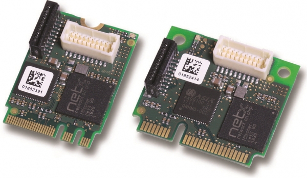 ▲힐셔가 새로 출시한 산업자동화용 PC카드 2종. M.2 2230 포맷(왼쪽)과 미니PCIe 하프사이즈 포맷으로 제작됐다. /힐셔