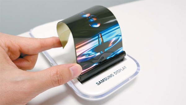 삼성디스플레이가 개발한 폴더블 OLED. /사진=삼성디스플레이