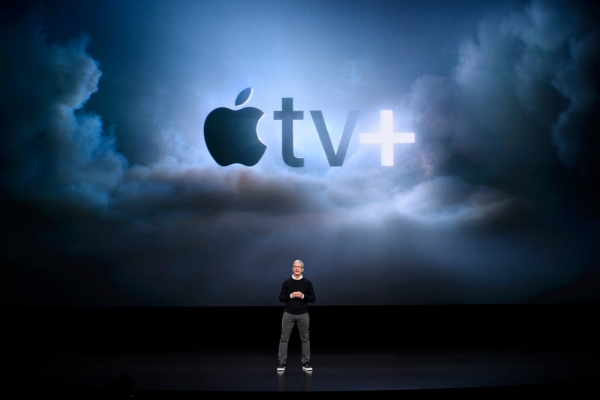 팀 쿡 애플 CEO가 '애플TV+'에 대해 소개하고 있다. /사진=애플