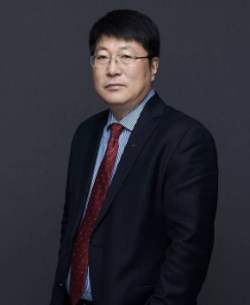자오웨이궈 전 칭화유니그룹 회장. 사이먼 양 YMTC CEO는 자오웨이궈 회장 체제 사람이다. /사진=칭화유니그룹