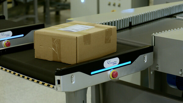 Robo Packet Implementation of the first robotics packet sorting system by Geek+ and ...