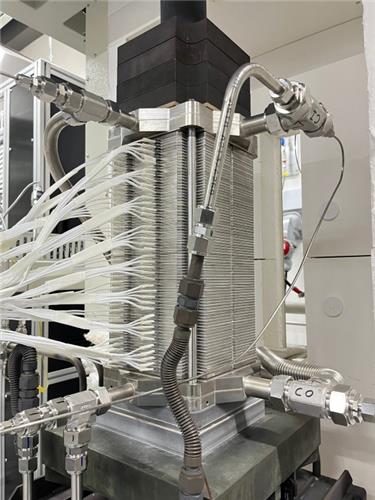 에너지기술연이 개발한 SOEC 스택./ 사진=한국에너지기술연구원