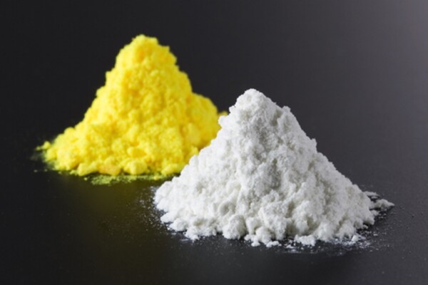 이데미츠코산이 생산한 OLED 재료. /사진=이데미츠코산