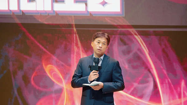 ▲ SK하이닉스 미래포럼에서 곽노정 대표이사 사장이 오프닝 스피치를 하고 있다.