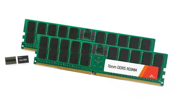 SK하이닉스의 10나노급 5세대 기술로 생산된 D램 모듈. /사진=SK하이닉스