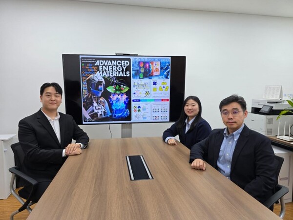 왼쪽부터 정인철 한국지질자원연구원 선임연구원, 오세은 KAIST 기계공학과 박사과정생, 이강택 교수. /사진=KAIST