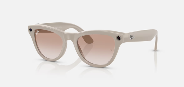 메타 레이밴. 별도의 디스플레이가 없는 스마트 글래스다. /사진=레이밴