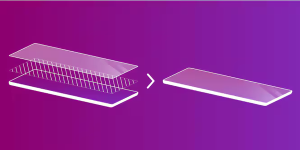 OCA는 디스플레이 상부 편광판, 커버유리, 보호필름 등을 접합할 때 사용하는 소재다. /자료=3M