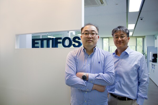(왼쪽부터) 김호준 에티포스 CEO, 이강민 COO. /사진=에티포스