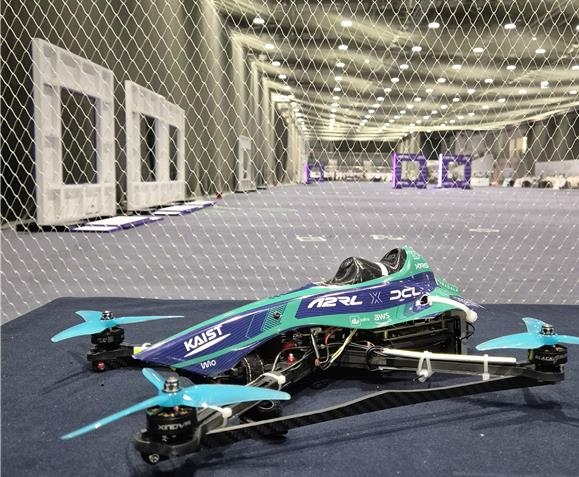 KAIST 심현철 교수팀의 레이싱 드론.