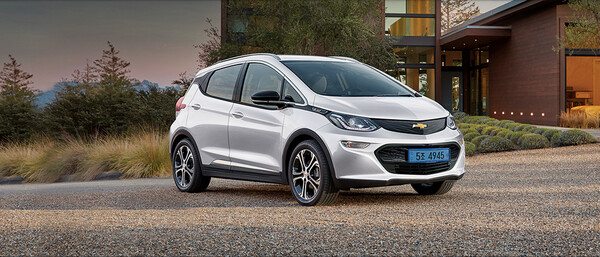 GM이 전기차 사업 초기부터 출시한 '볼트'. /사진=GM