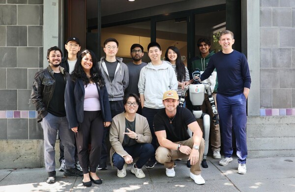 ▲오픈마인드 임직원들. 