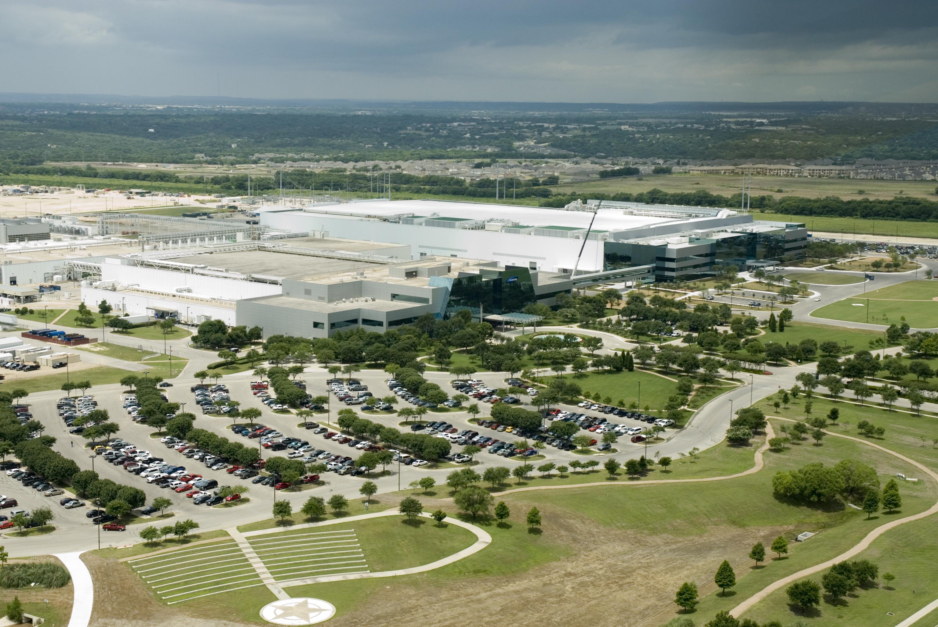 Aerial view of Samsung Austin fabrication facility