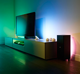 Philips_Freinds of hue_LivingColors-and-LightStrips-TV-Lifestyle-160px