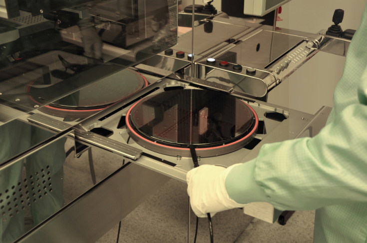 Mask Aligner Microscope SUSS MicroTec launches the new Mask Aligner MA12